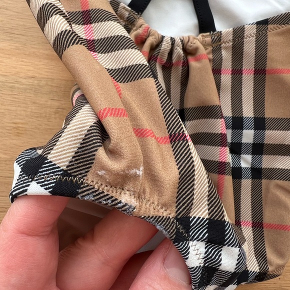 Burberry toddler swimsuit 2Y - Picture 8 of 8